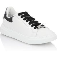 Minimalistische schwarze Lo-Top-Sneakers aus Leder