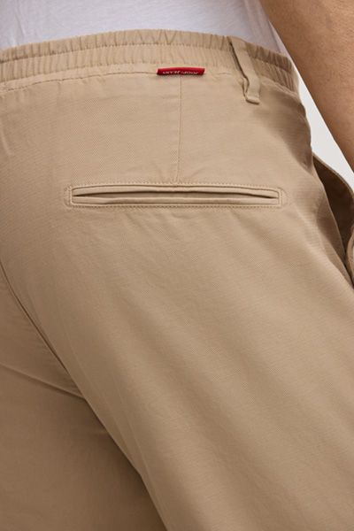 Chino Lead Beige Bundfaltenhose aus Baumwollmischung mit teilweise elastischem Bund