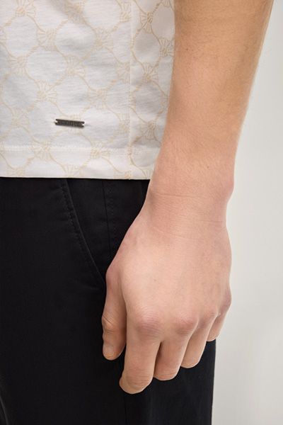 Cornflower Jesse Offwhite Poloshirt Geometrisches Muster Kurze Ärmel Baumwolle