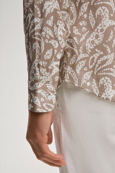Matty Beige Gemustertes Hemd aus Viskose mit Kentkragen
