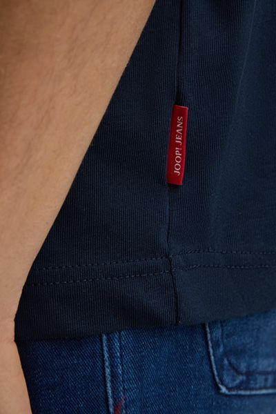Joop! Jeans Navy T-Shirt Aukai mit Grafikdruck aus Bio-Baumwolle