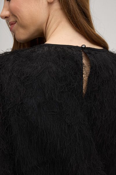 Marc Cain Schwarzes Fransen-T-Shirt mit Rundhalsausschnitt und kurzen Ärmeln