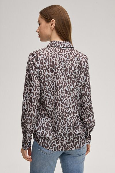 Someday Bliss Bluse in Hellblau-Braun Leo-Muster