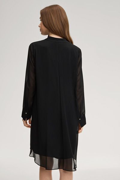 Chiffon Delilah Schwarzes Kleid mit Stehkragen und transparenten Ärmeln