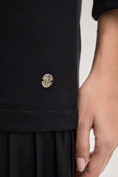 Sweatkleid Tarika Schwarz mit Plissee-Rock Baumwollmischung Minimalistisch