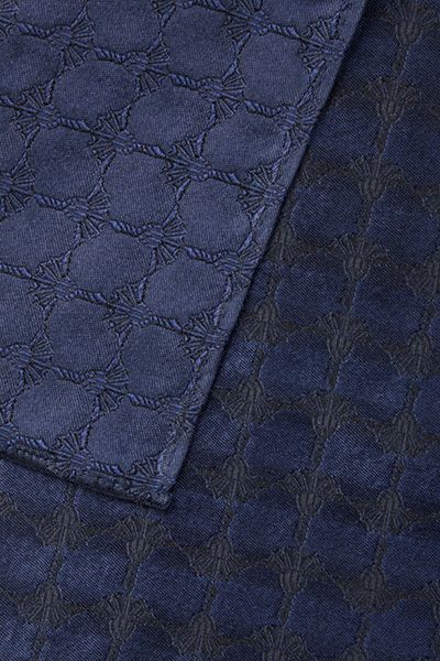 Kornblumenblaues Seiden Einstecktuch mit Jacquard-Logo-Muster