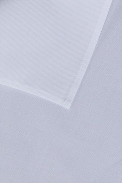 Einfarbiges weißes Einstecktuch aus Baumwollmischung mit Logodetail