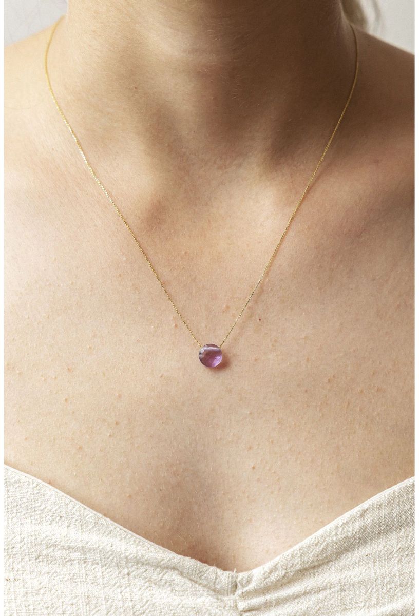 Elegante Goldkette mit Amethyst-Anhänger