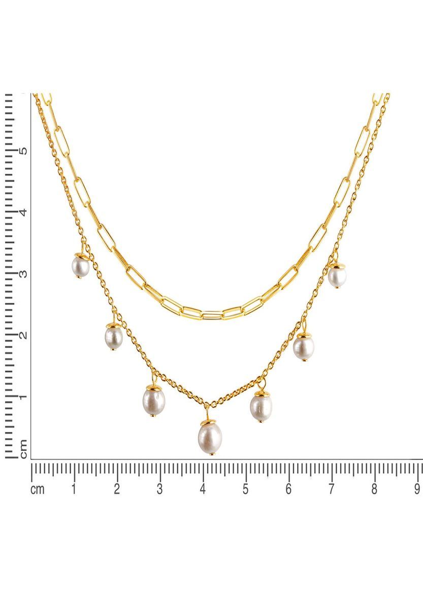 Goldene Halskette im Layer-Look mit Perlenanhängern