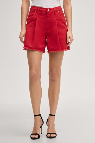 Joop! Rote Denimshorts mit Bundfalten und ausgefransten Säumen