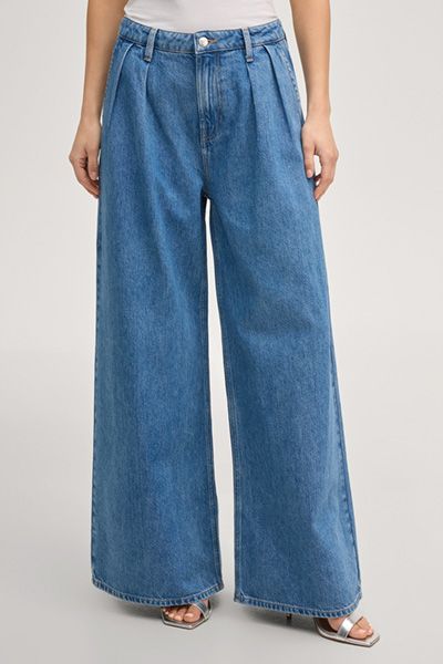Wide Leg Jeans Elise mit Bundfalten in Mid Blue Denim