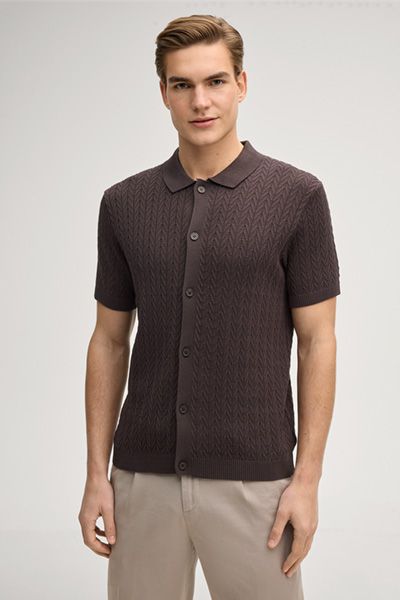 JOOP! Dunkelbraunes Strickshirt mit Knopfleiste und Kragen