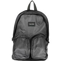 Minimalistischer Alltagsrucksack mit Taschen