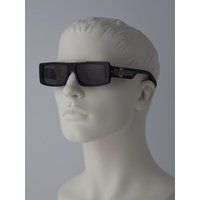 Sonnenbrille mit rechteckigem Rahmen