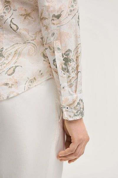 Aprikosenfarbenes Paisley-Hemd aus Leinenmischung mit Haifischkragen