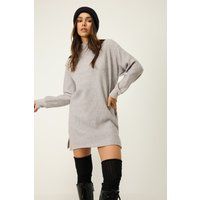 Einfaches, weiches Strickkleid