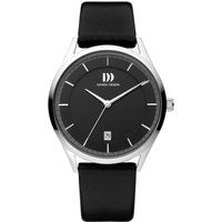 Minimalistische Uhr mit schwarzem Zifferblatt und Lederarmband