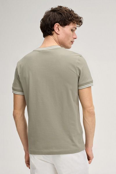 JOOP! Jose Khaki T-Shirt mit kontrastierenden Rippbündchen Urban Basic