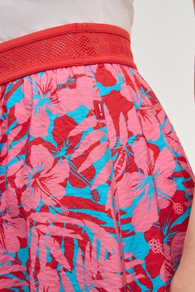 Rooftop Jeans Safia Rosa Blumenmuster Stufen Minirock