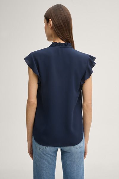 Bluse Benita Navy Bluse mit Rüschenkragen und Volantärmeln