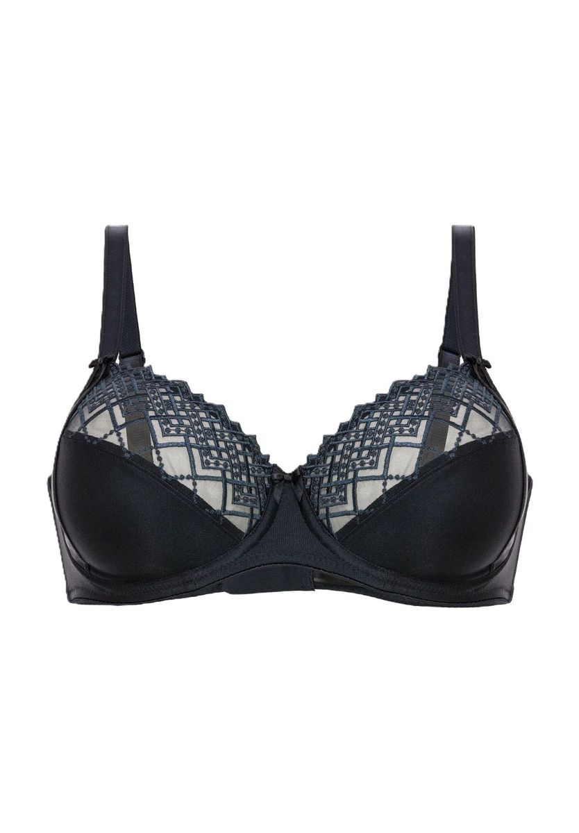 BH mit Spitze und vollen Cups