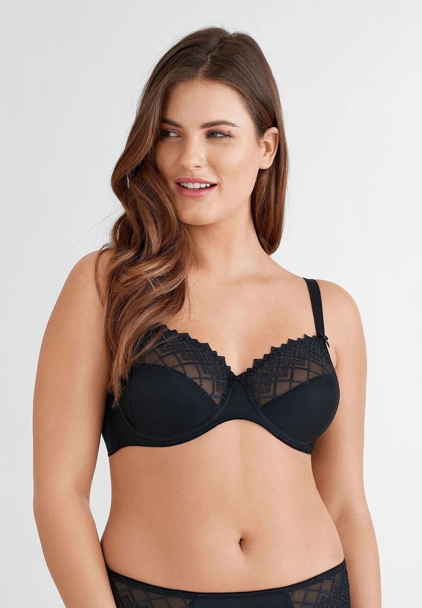 BH mit Spitze und vollen Cups