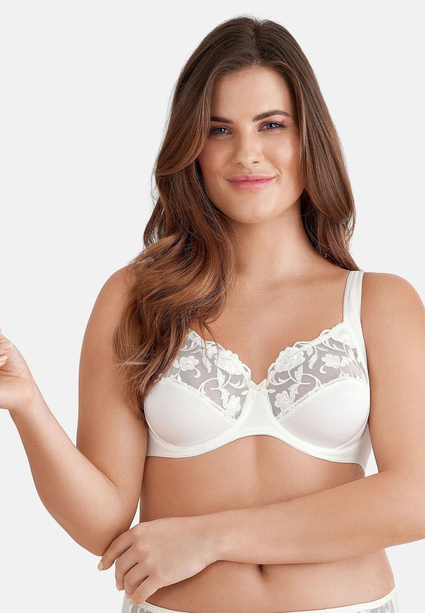 BH mit Spitze und vollen Cups