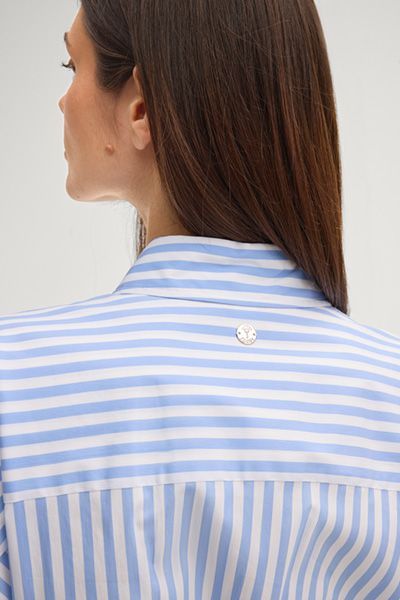 DONIKA Gestreiftes Hemdblusenkleid in Hellblau und Weiß Baumwollmischung