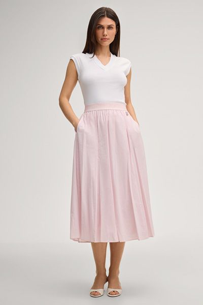 Touka Weißes Baumwoll-T-Shirt mit femininem V-Ausschnitt und kurzen Ärmeln