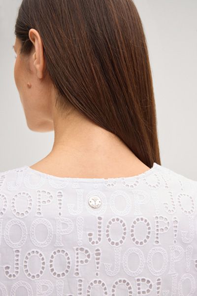 Joop! Weiße Beljana Blusenshirt mit perforiertem Logo-Design