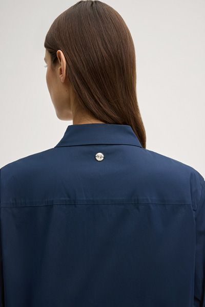 Marc Cain Begonia Marineblaue Kurzarmbluse aus Baumwollmischung