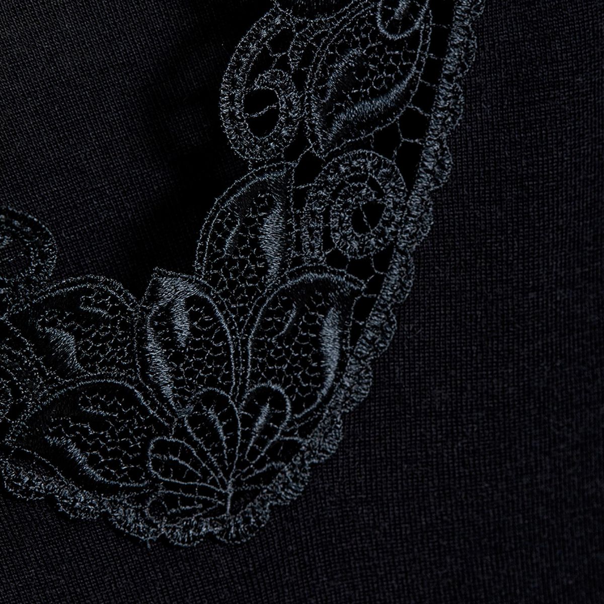 Langarmshirt mit Spitze und Wollanteil
