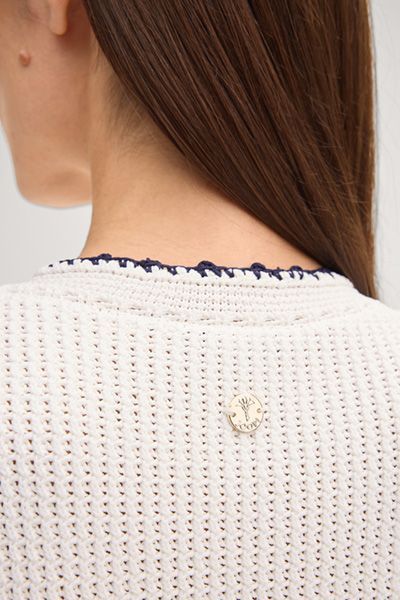 Comma Off-White Strickjacke mit Marineblauen Borten und Taschen