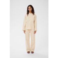 Minimalistisches Langarmshirt