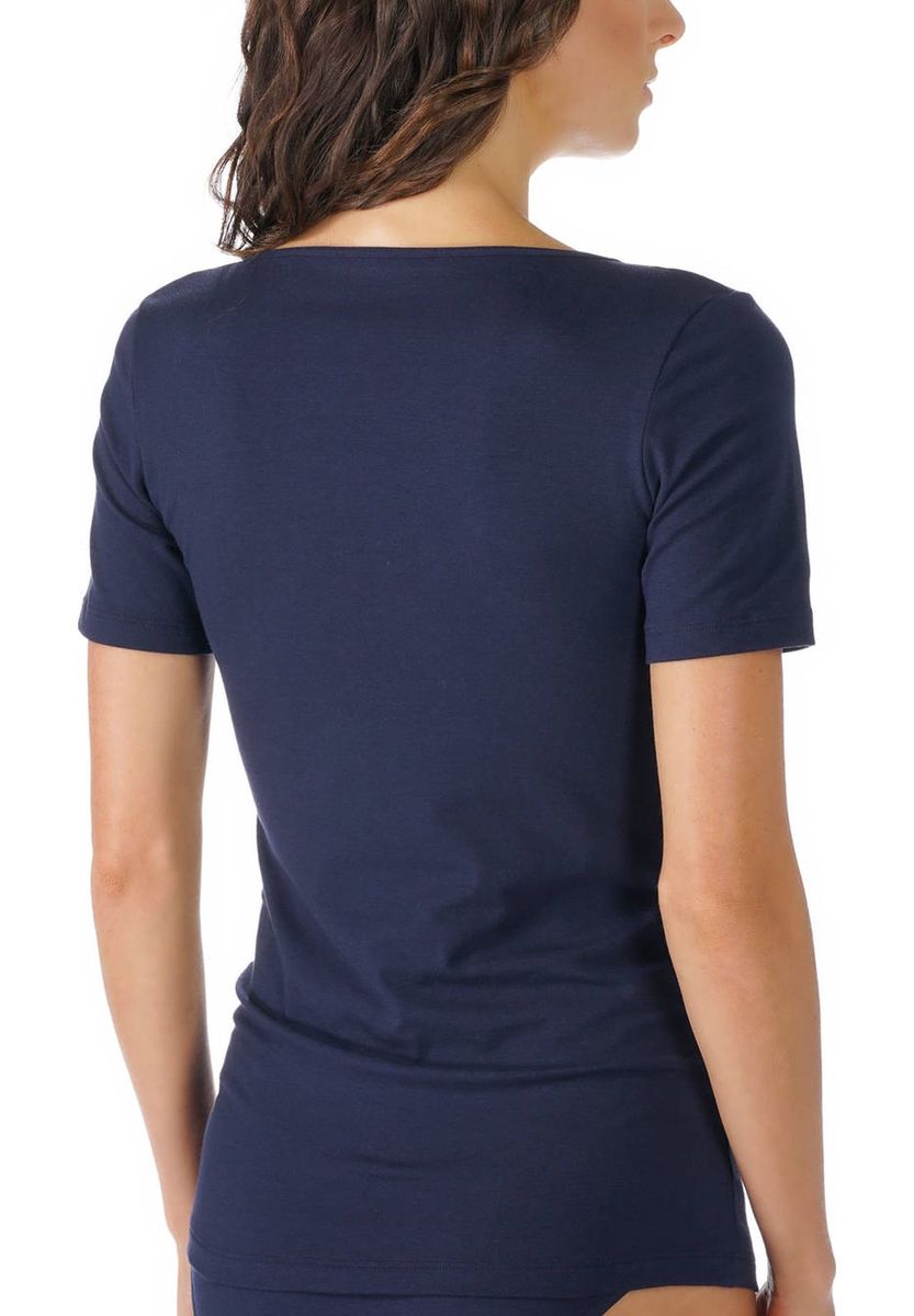 Klassisches, figurbetontes T-Shirt mit Rundhalsausschnitt