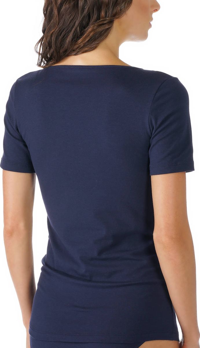 Klassisches, figurbetontes T-Shirt mit Rundhalsausschnitt