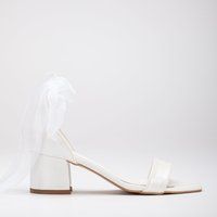 Athena Niedrig Absatz Sandalen with Ribbon
