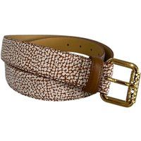 Brauner Gürtel aus Leder mit Textur