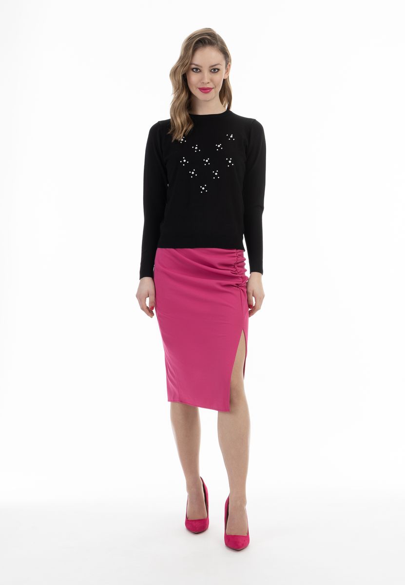 Eleganter Strickpullover mit Schmucksteinen