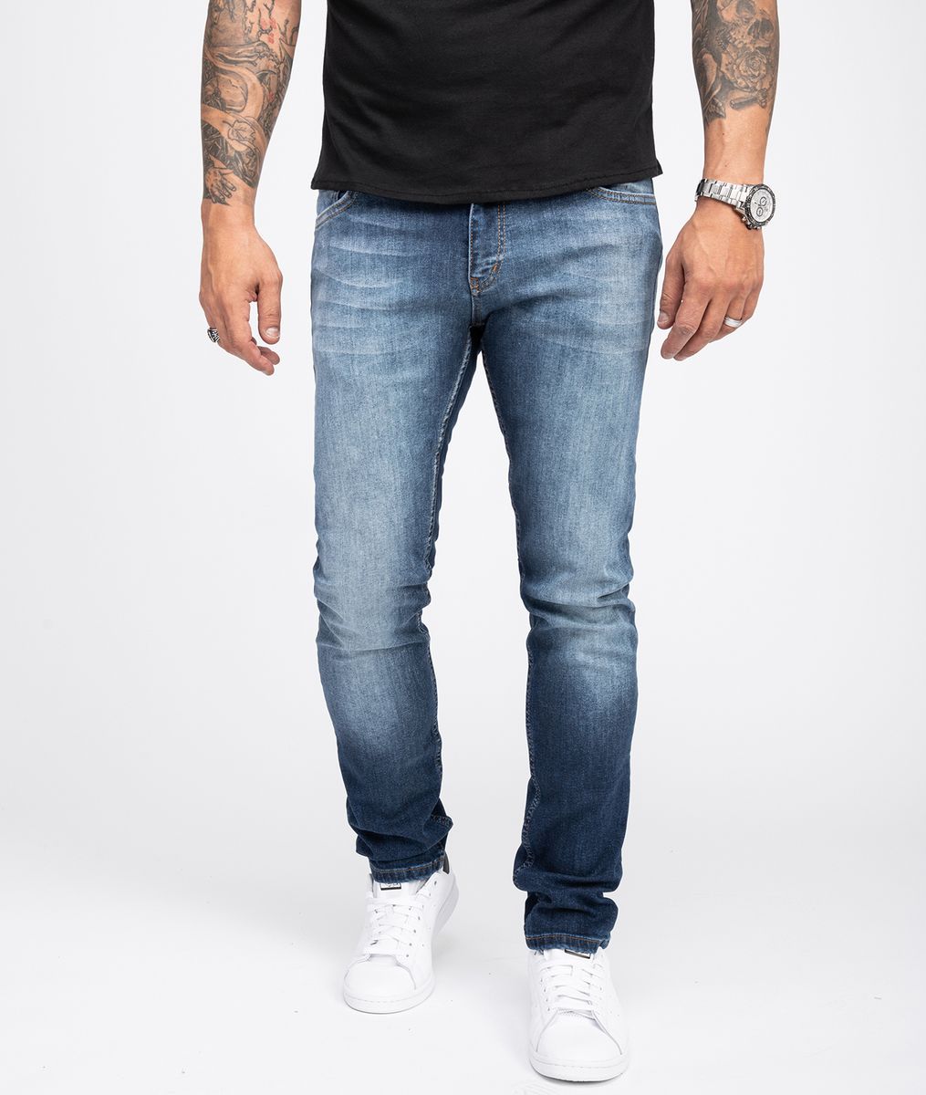 Jeans in regulärer Passform mit Used-Waschung