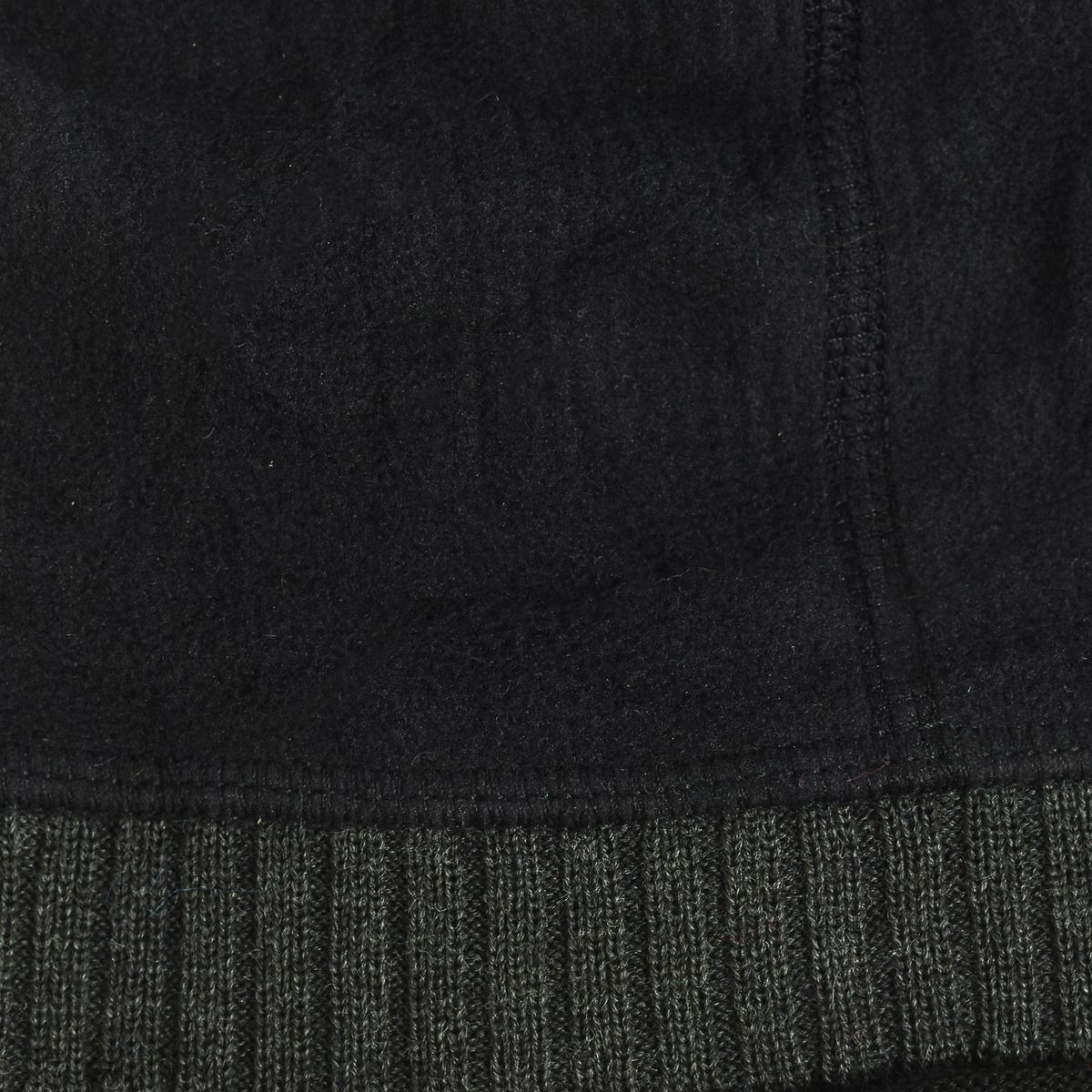 Polartec Fleece-Mütze mit Rippsaum