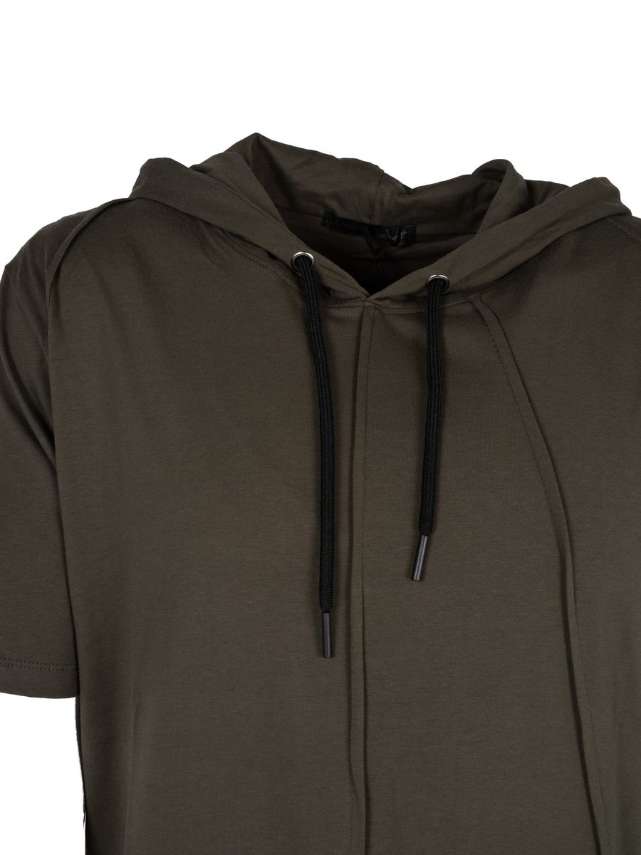 Minimalistisches Longline-Kapuzen-T-Shirt