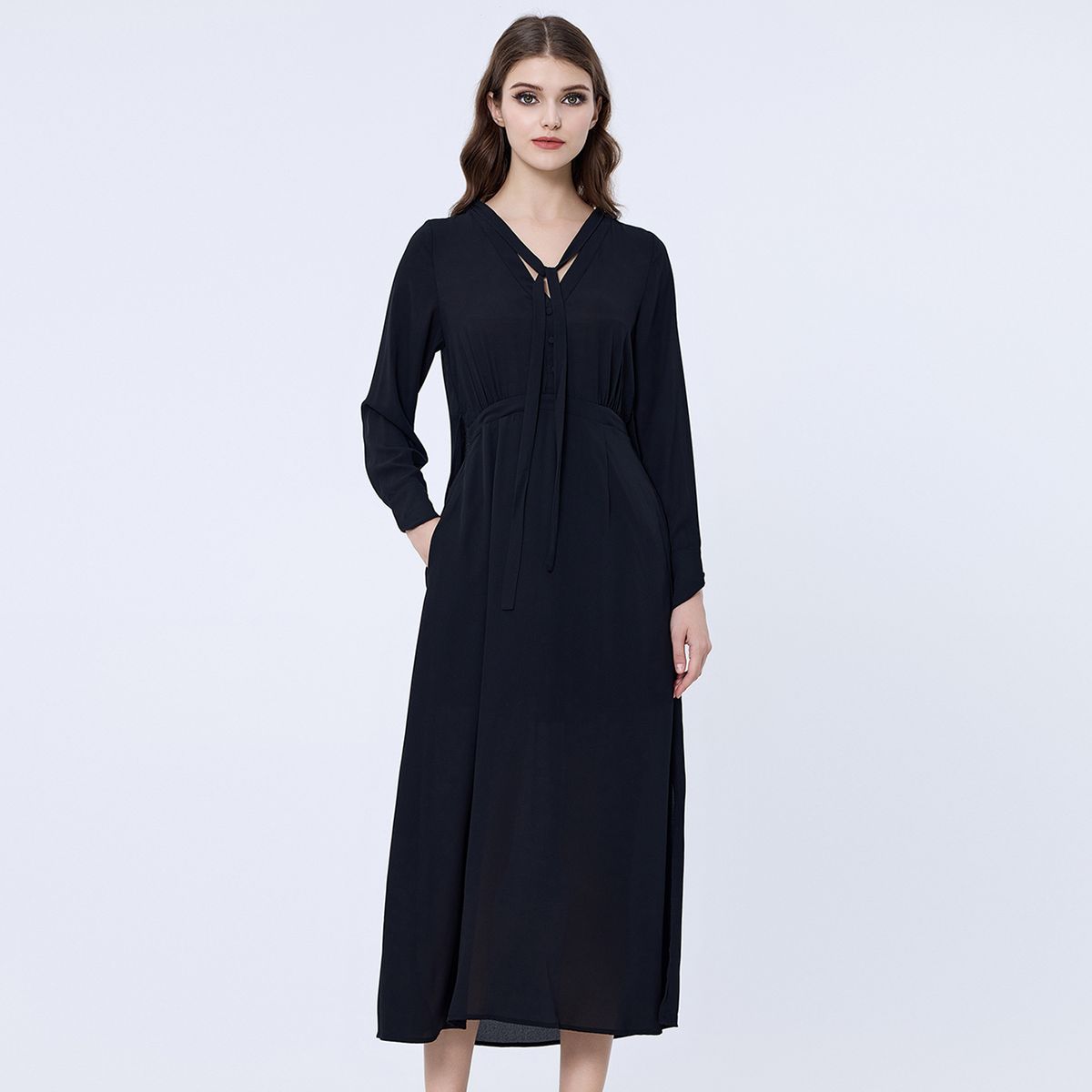 Elegantes Langarm-Midikleid