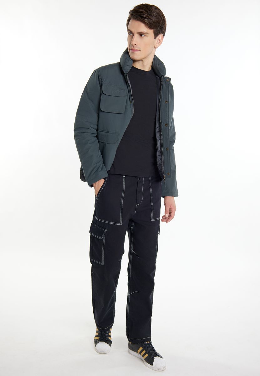 Urbaner wattierter Utility-Blouson