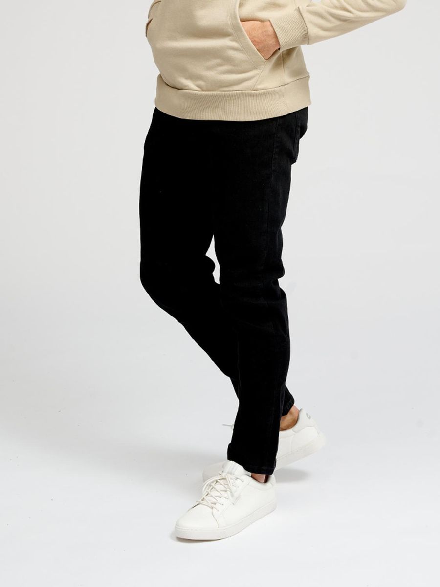 Schwarze Regular Fit Jeans