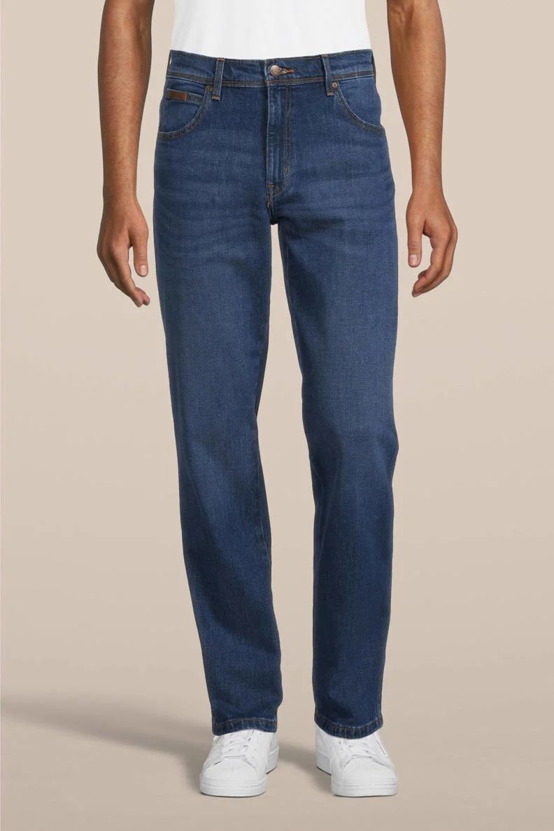 Klassisch geschnittene Jeanshose aus Denim