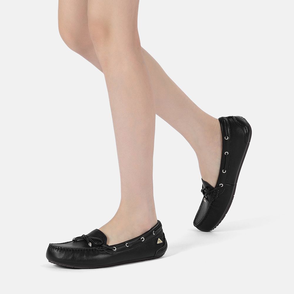Zeitlose Leder-Mokassins Slipper