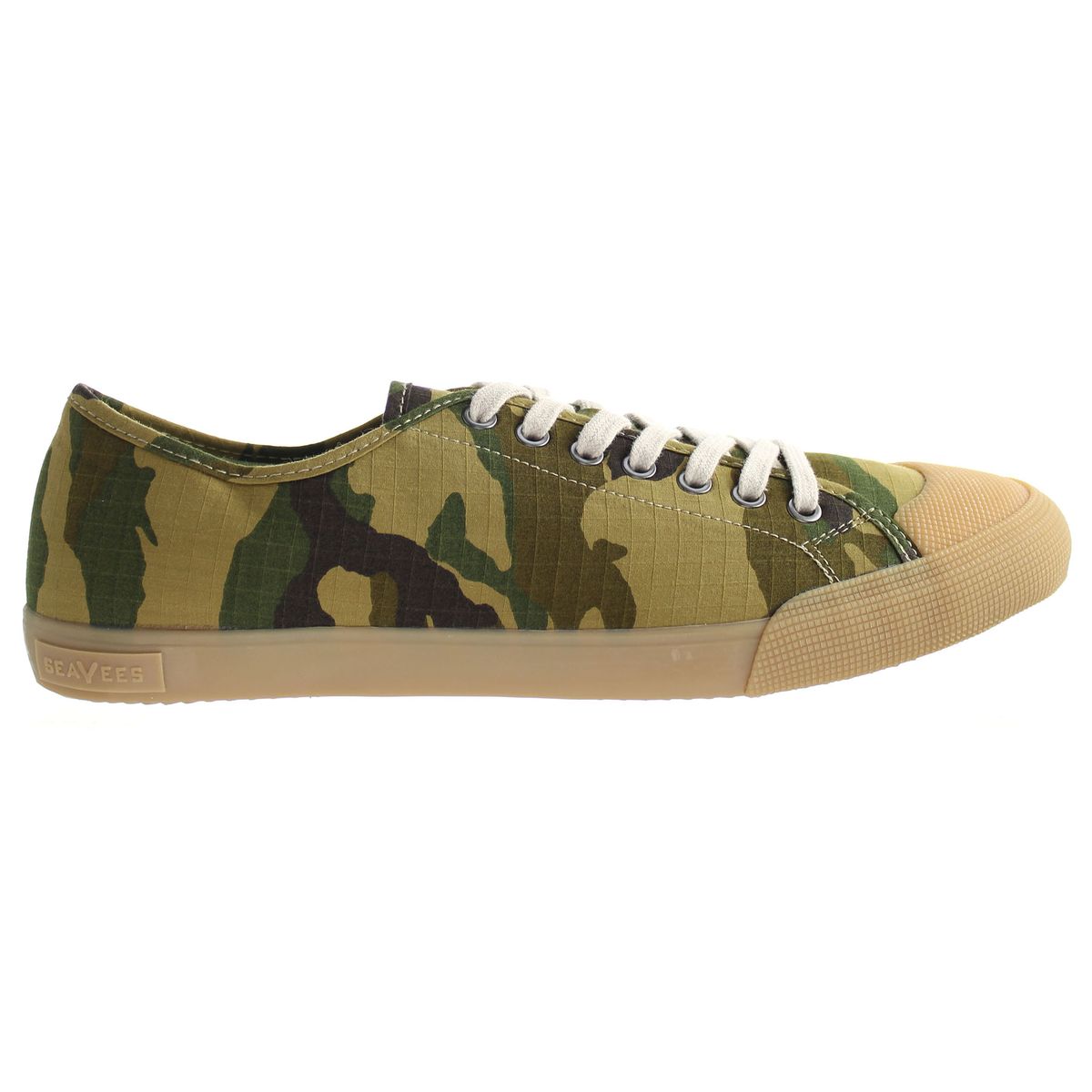 Sneakers mit Camouflage-Print