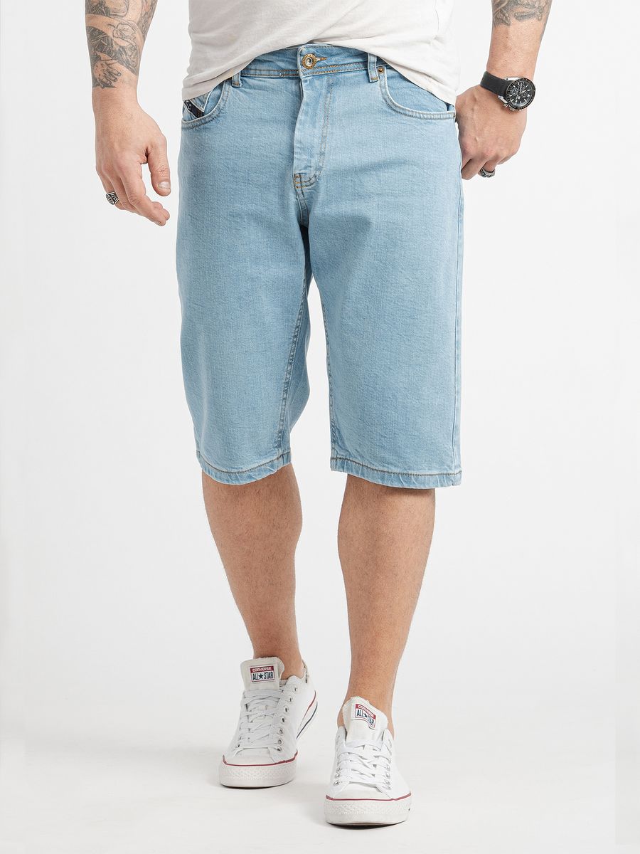 Lässige Herren Jeansshorts in Knielänge