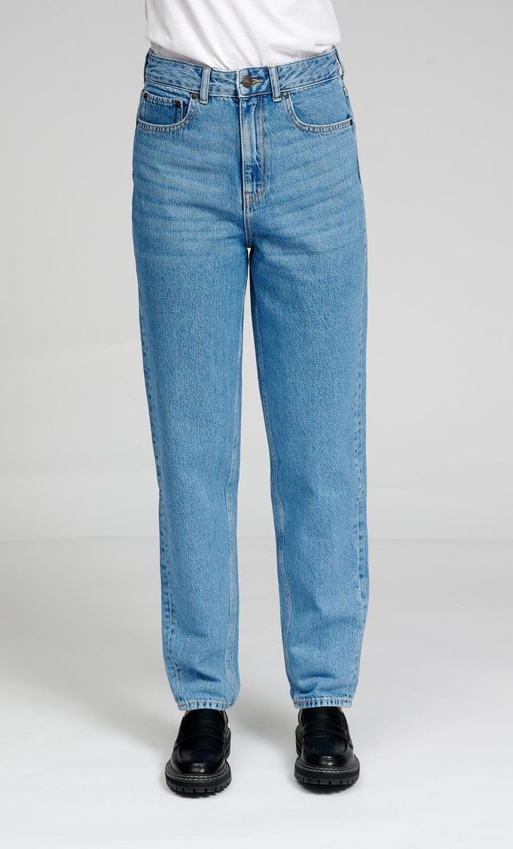 Hochtaillierte Mom Jeans aus Denim